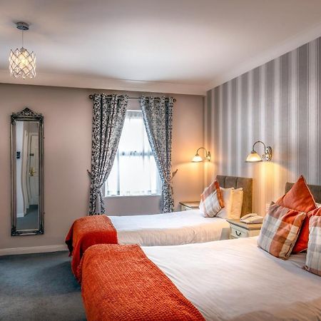 Castle Arch Hotel Трим Екстериор снимка