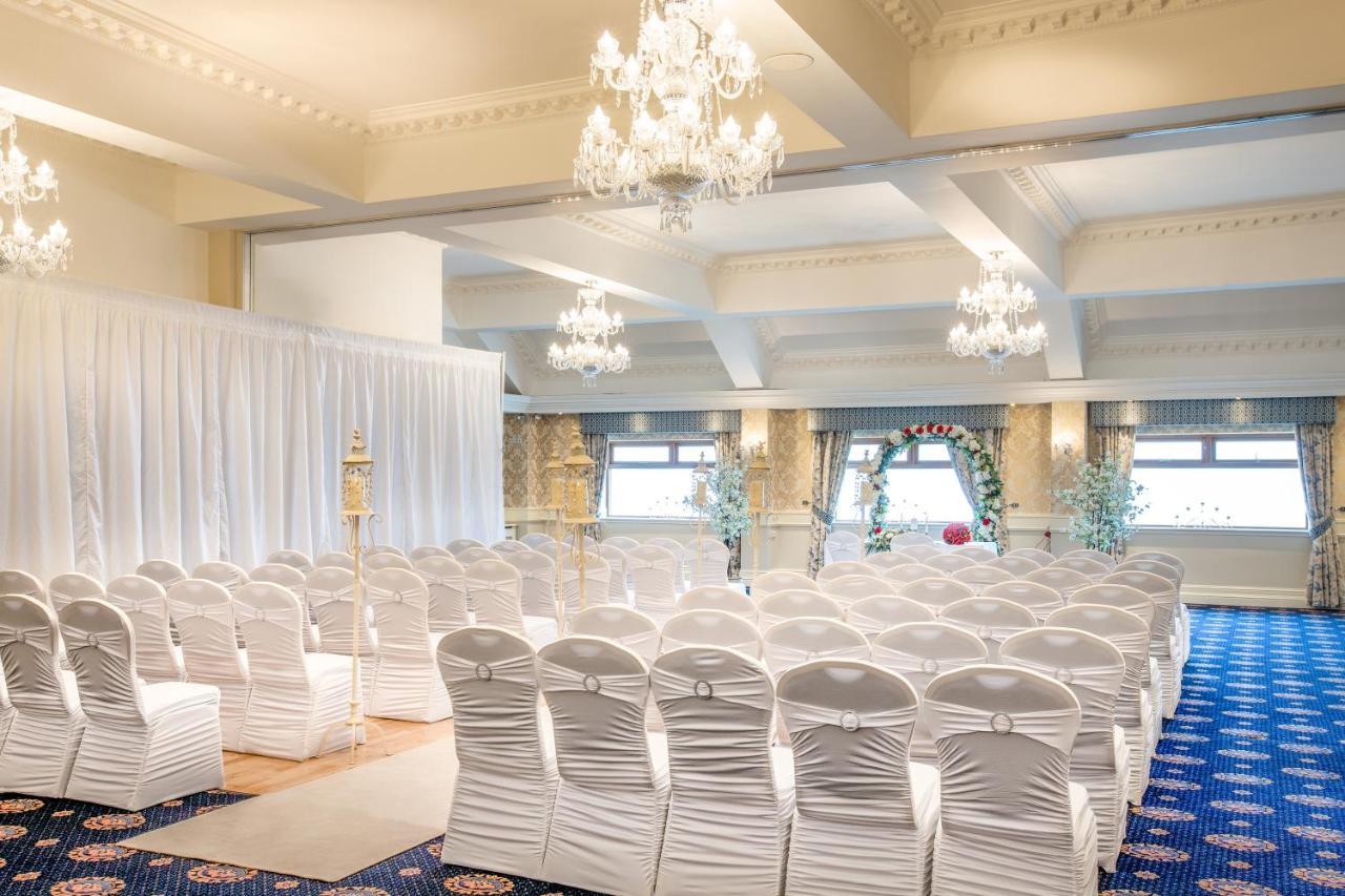 Castle Arch Hotel Трим Екстериор снимка