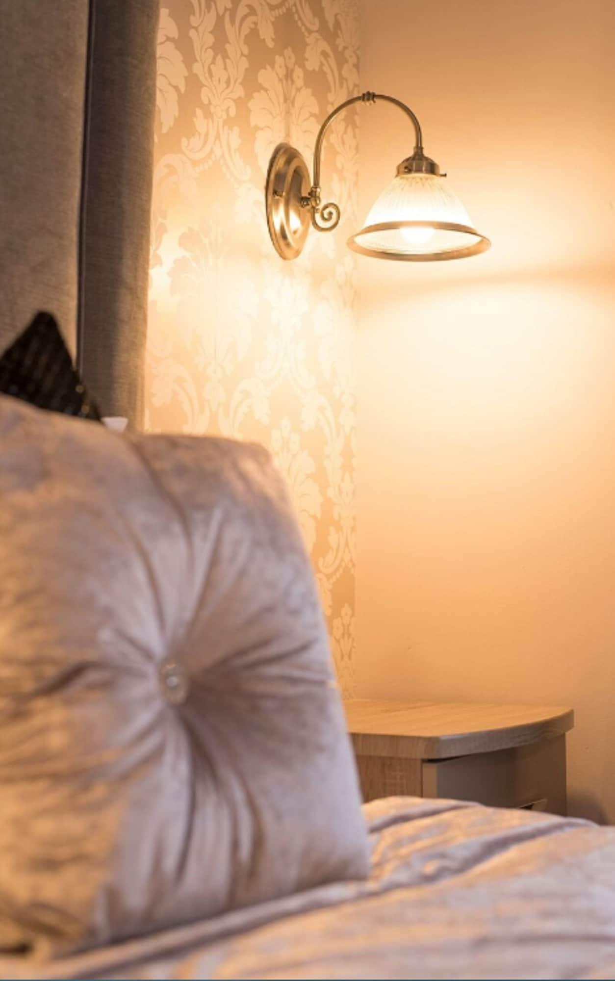 Castle Arch Hotel Трим Екстериор снимка